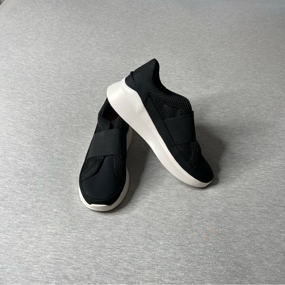 UGG Women’s Libu Lite Mesh Sneaker Shoes